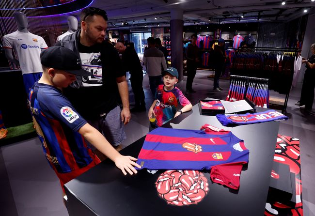 Membeli Jersey Sepak Bola Tanpa Ribet